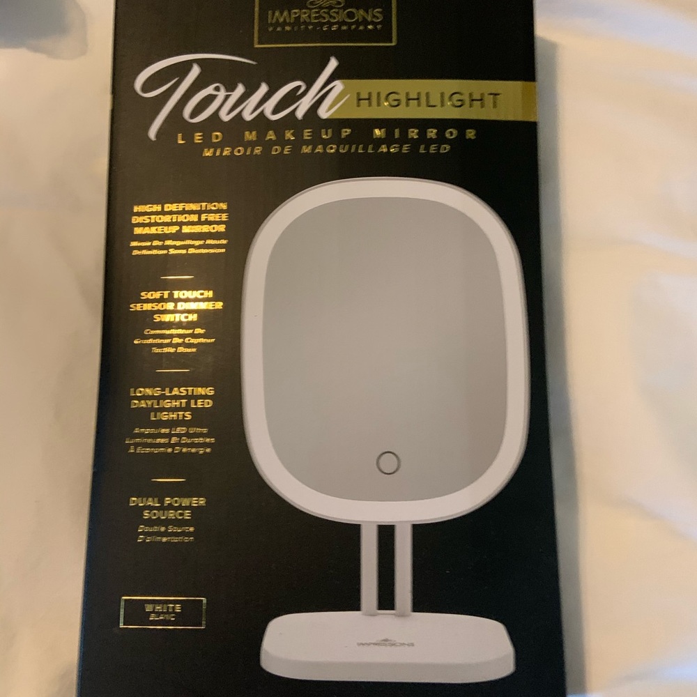 LED makeup mirror